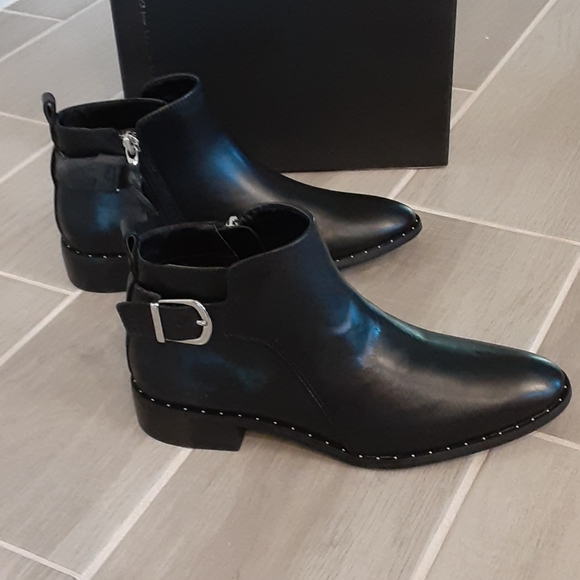 Steven By Steve Madden Shoes - NIB Steve Madden Chavi Ankle Boots size 6
